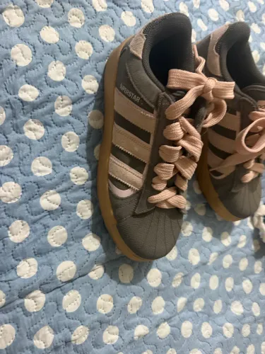 Tênis adidas superstar 300 usado apenas duas vezes 