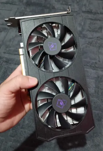 Placa de video RX 5500 XT 8GB GDDR6 (NÃO ACEITO TROCAS)