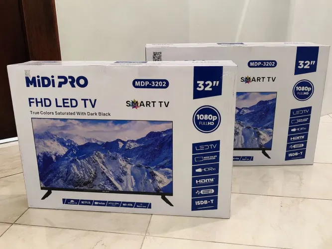 Smart TV 32' nova, lacrada na caixa