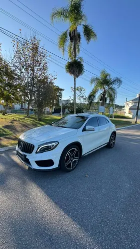 Mercedes-Benz GLA 250 Vision 2.0 TB 16V 211cv Aut. 2015