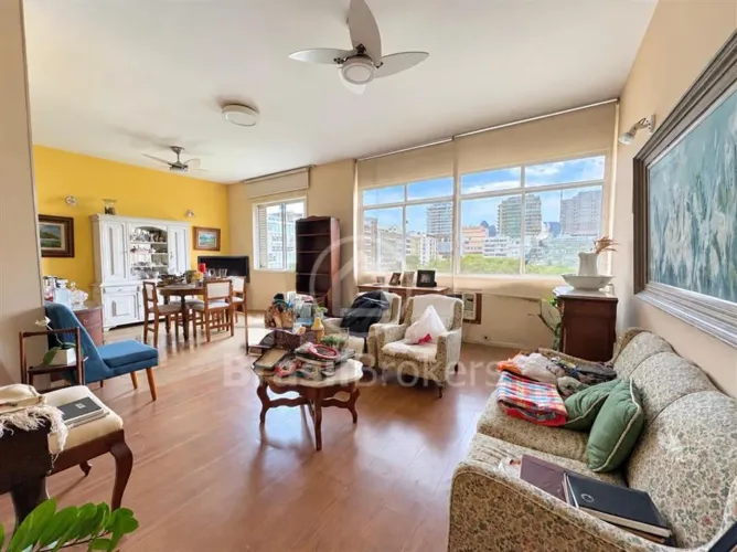 Vendo apartamento 3 quartos, 1 vaga em Ipanema - Praça General Osorio