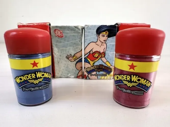 Pigmentos MAC Wonder Woman 2011 - Marine Ultra e Bright Fuchsia