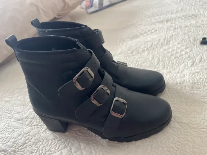 Bota Gigil usada apenas 1 x