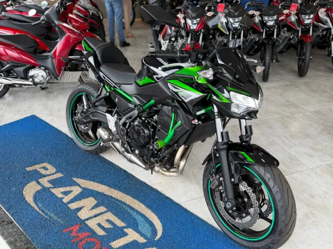KAWASAKI Z650 | MODELO 2022 