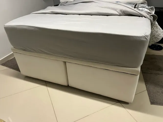 Cama baú usada