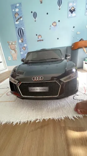 Carro elétrico infantil
