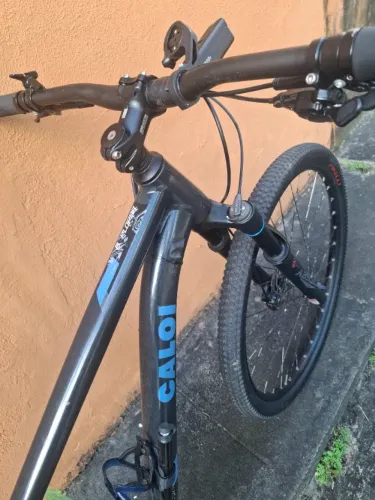 Bicicleta Caloi Explorer Comp mountain bike  Aro 29 Quadro Médio nº17 Boost