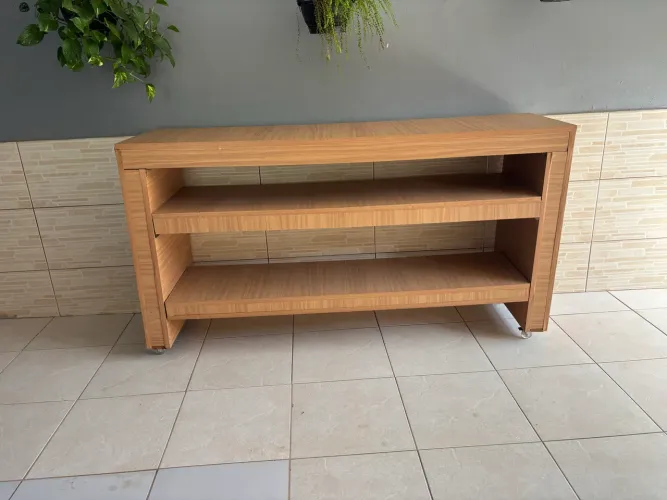 Aparador / rack