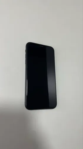 iPhone XR - nunca aberto 