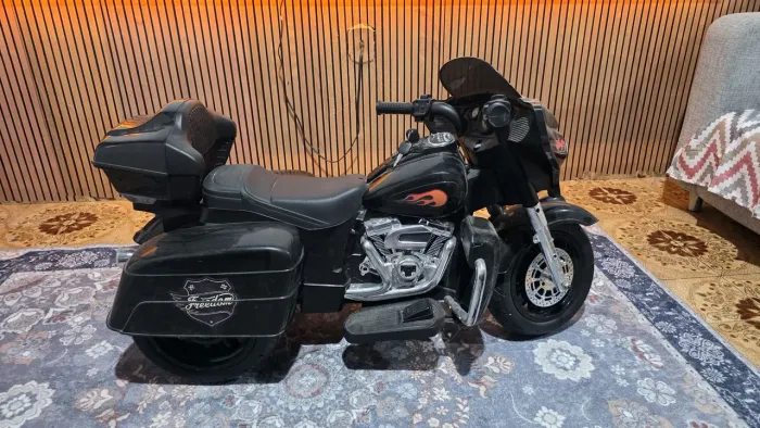 Moto elétrica infantil