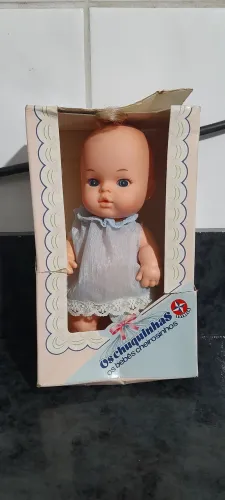 Boneca Chuquinhas Estrela na caixa