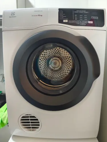 Secadora Electrolux SFP12