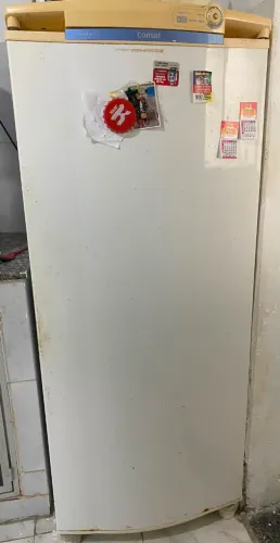 Vende-se geladeira consul