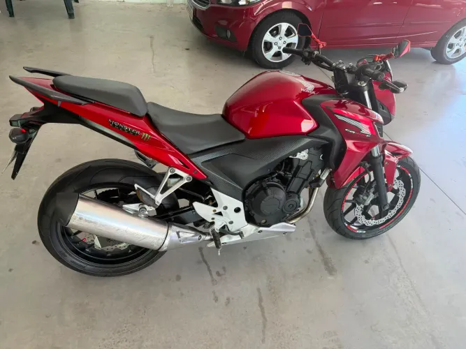 Vendo cb 500 f no ponto de transferir fone *