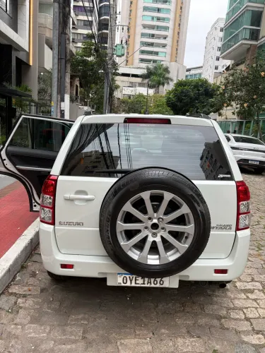 Suzuki Grand Vitara 2.0 16V 4x2/4x4 5P Aut. 2014