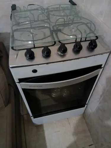 Vendo fogão de 04 bocas