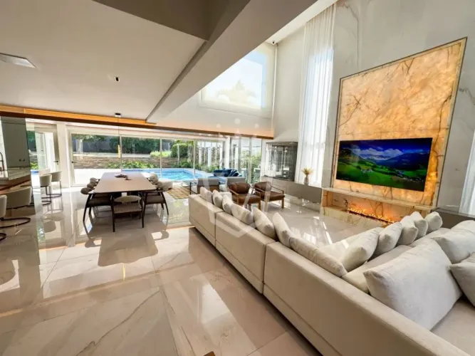 Casa Nova e Mobiliada, Porteira fechada com 03 suítes à Venda ou Aluguel em Jundiaí/SP