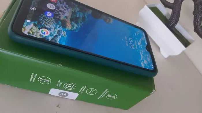 smartphone motog8play