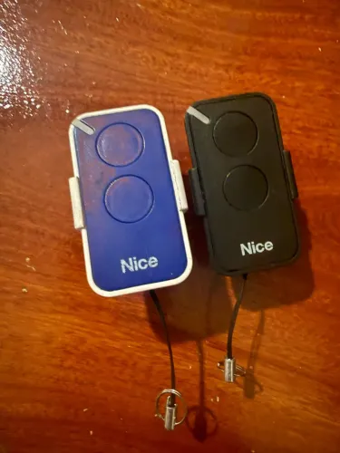 Controle portão elétrico Nice 1 mês de uso