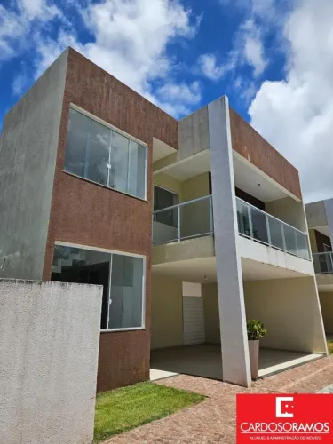 Casa com 4 quartos, sendo 3 suítes no pavimento superior e 1 quarto térreo | Pitangueiras