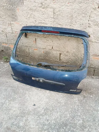 Tampa porta malas Peugeot 206 excelente