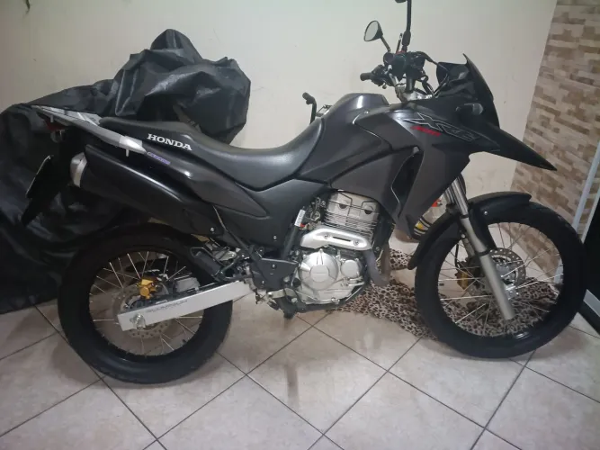 XRE 2016 300 cc