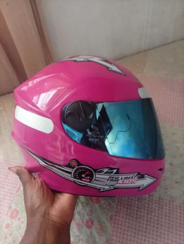 Capacete new liberty, tamanho 56 usado uma vez 