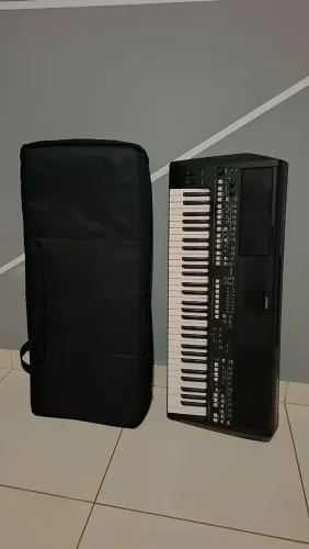 Teclado Yamaha PSR-SX600 