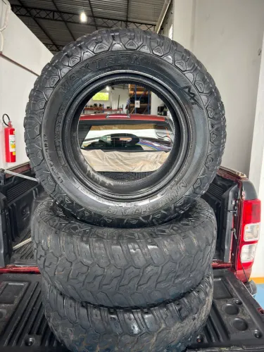 Pneus Maxtrek Aro 18 Usados - Borrachudos, Ótimo Estado