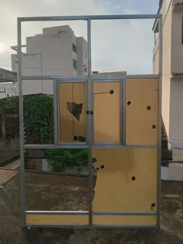 PORTAL DE ALUMÍNIO 2.76 x 1.85