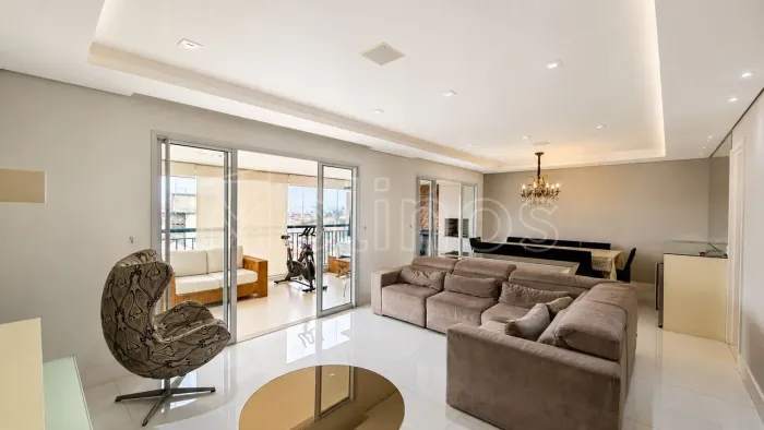 Evidence - Apartamento alto padrão de 180m com 4dormitorios sendo 2 suites e 3 vagas de ga