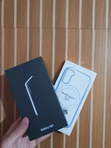Samsung Galaxy S-25 / 256GB / 5g