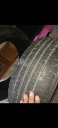 Vendo par de pneus 17' 205/55