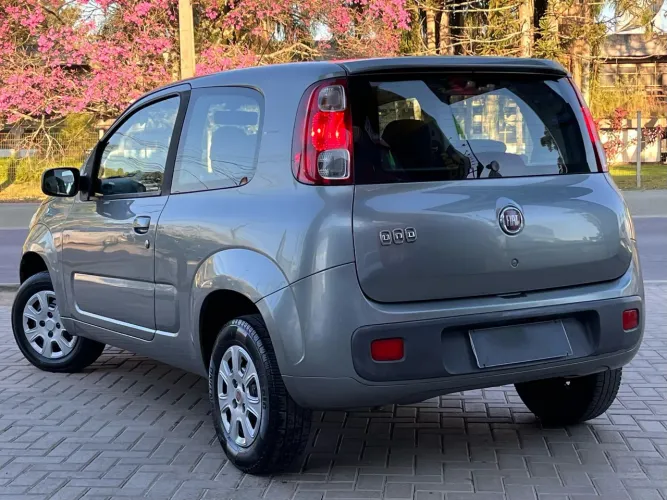 Fiat Uno Vivace 1.0 EVO Fire Flex 8V 3P 2013