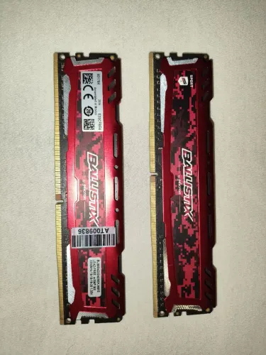 2 Memórias Ballistix 8GB 3200MHz
