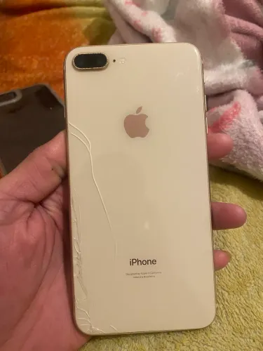 iPhone 8 Plus