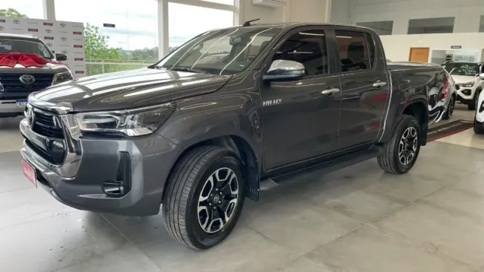 Toyota Hilux CD SRV 4X4 2.8 TDI Diesel Aut. 2024