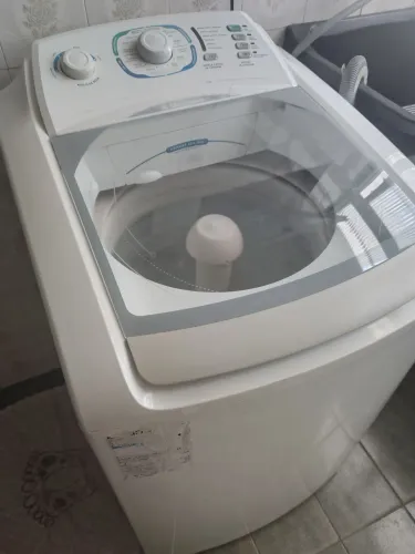 Máquina de lavar Eletrolux 10 kilos funcionando perfeitamente 