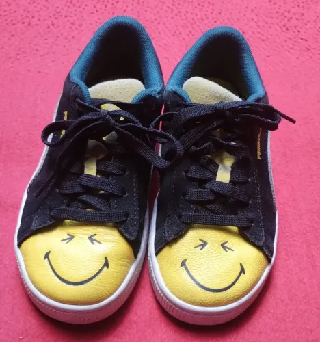 Tênis Puma infantil edição Smiley Word tam 30 em Ótimo estado de Conservação
