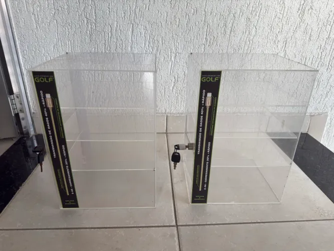 09 Displays em Acrílico Cristal (Lote 9 unidades)