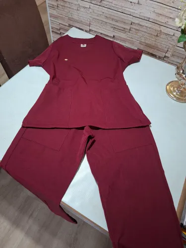 Pijama cirúrgico feminino em GABARDINE NOVO Tam P