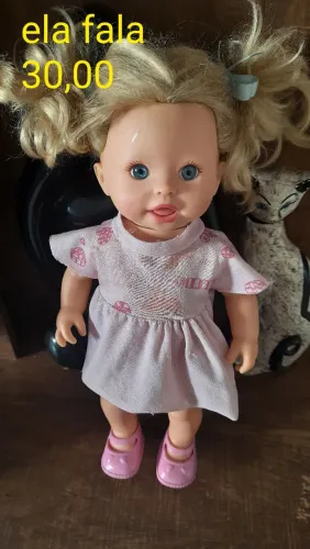 Boneca little mommy