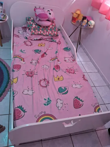 Cama infantil com colchão