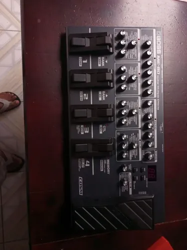 vendo boss me 80- 1500,00