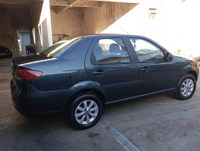 Fiat Siena EL Celeb. 1.0 MPI Fire Flex 8V 4P 2010