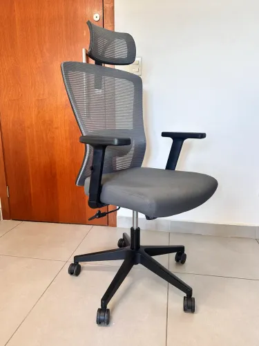 Cadeira de Escritório Ergonômica Comfy Stance Plus - Tela Mesh