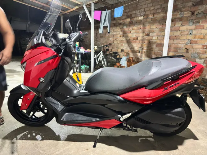 X Max 250C Yamaha, em perfeito estado.