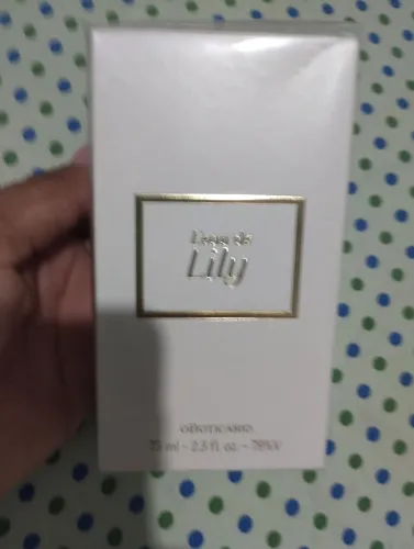 Perfume lily novo nunca usado