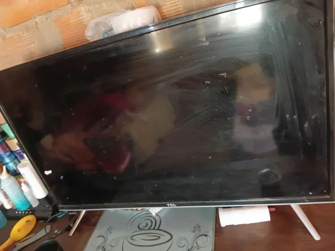 Tv tcl, retirada de pecas