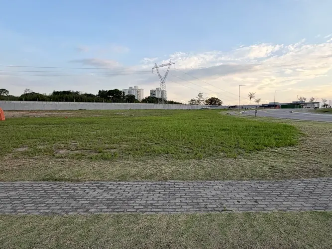 Terreno no Jardim das Nações no bairro do Urbanova